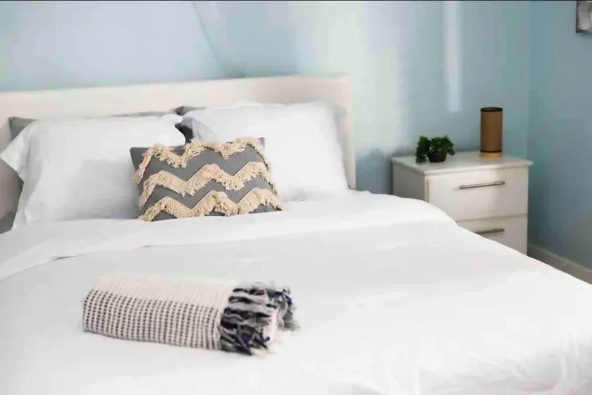 Comfy centric Miami 2 bedroom with Sofa sleeper. - Image 1