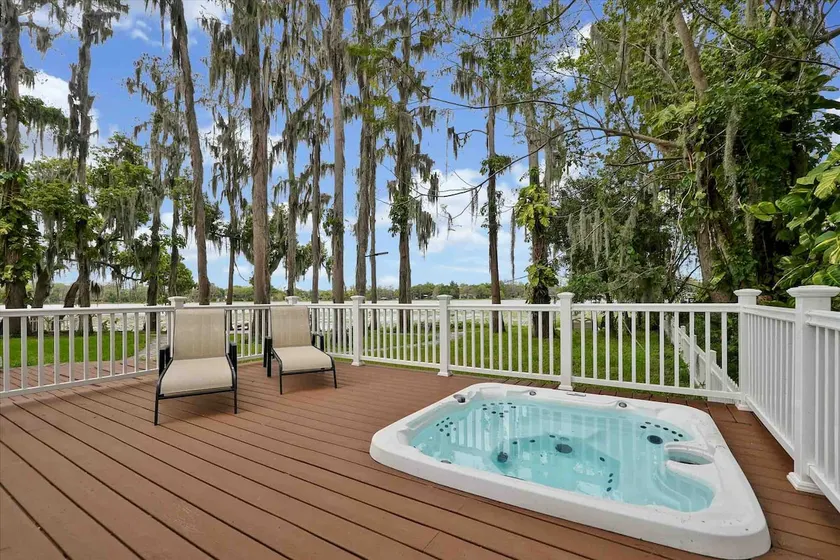 Lake House w/ Hot Tub - Image 1