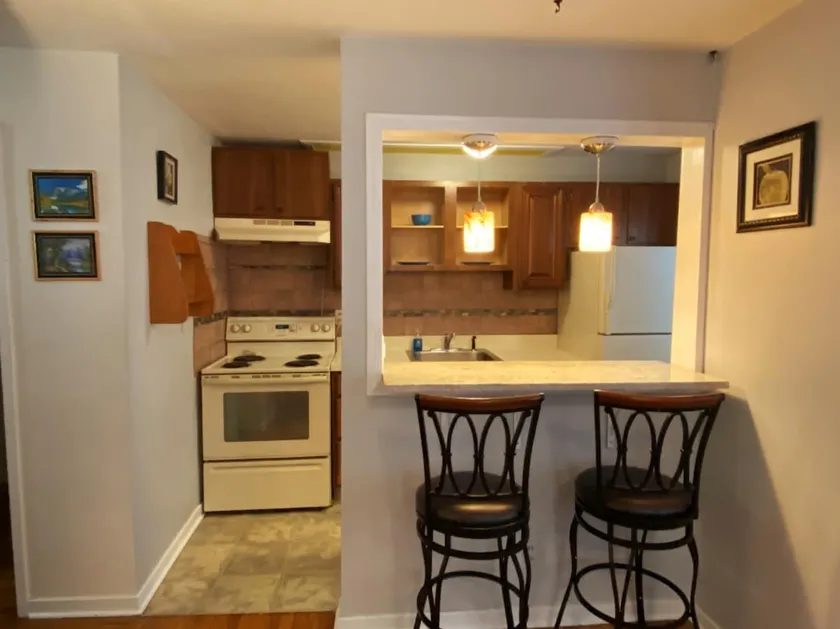 Spacious home in the heart of West Hartford. - Image 1