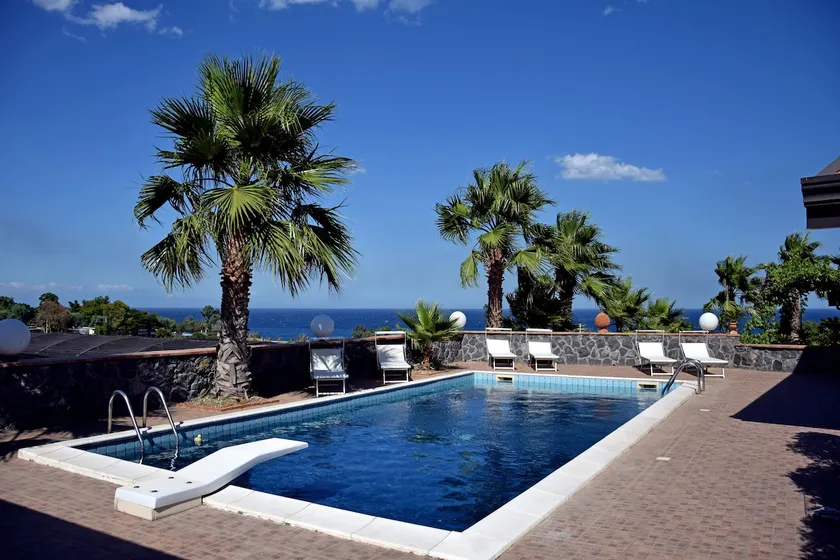 Beatiful apartment by the sea - Image 1