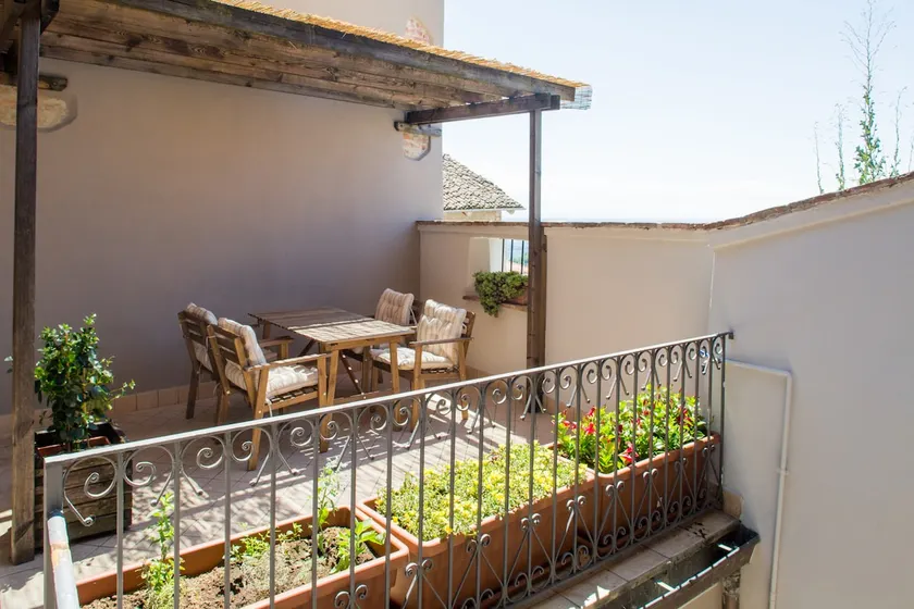 Terrazza Nizza, wonderful terrace on the Langhe - Image 1