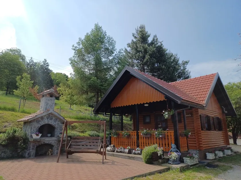 Wooden House MANDA - Image 1