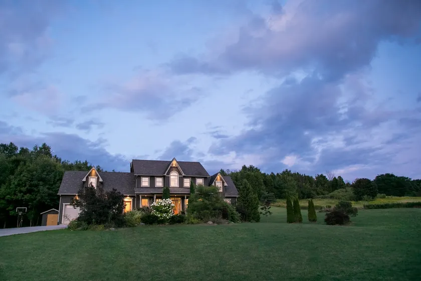 A Modern Country Retreat! No cleaning fees! - Image 1