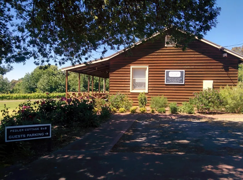 Pedler Cottage Oxenberry Farm - Image 1