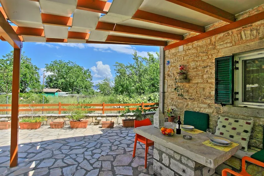 Korinas Cottage: Stone cottage close to the beach - Image 1