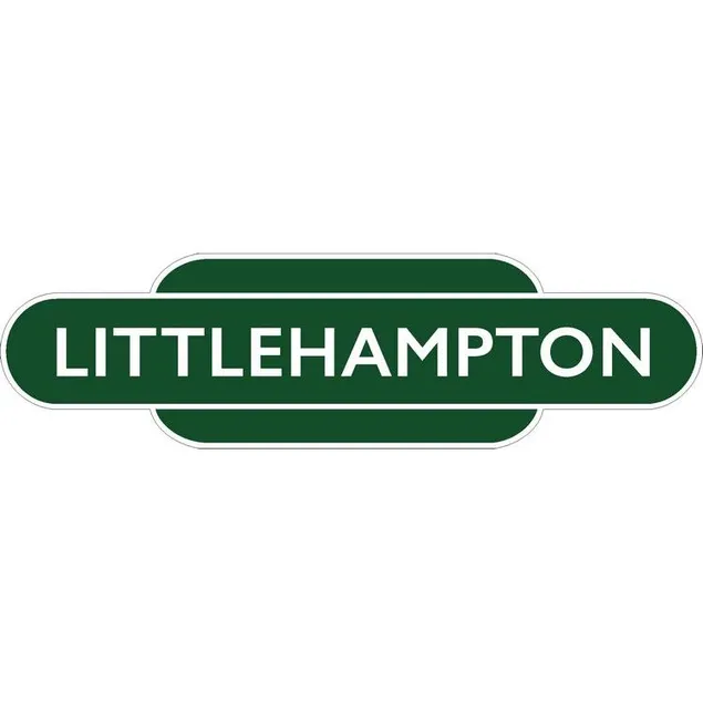 River Road, Littlehampton, Executive Apartment - Image 1