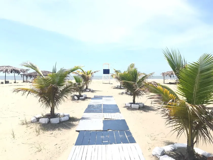 Spacious apartment, 3 bedrooms with balcony - Image 1