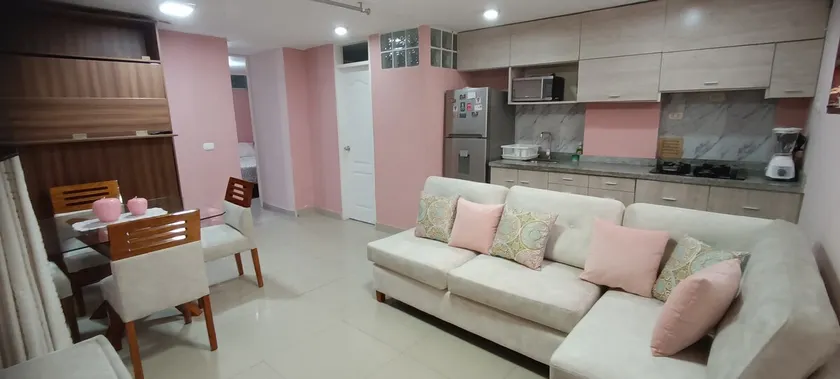 Cozy apartment in a downtown area - Image 1