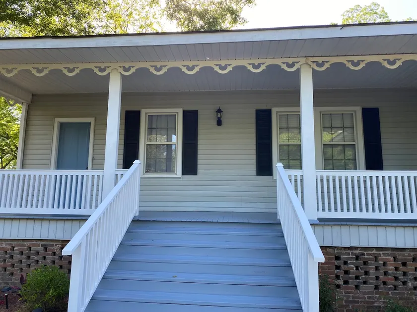 3bdrm 2ba Downtown Historic Home - Image 1