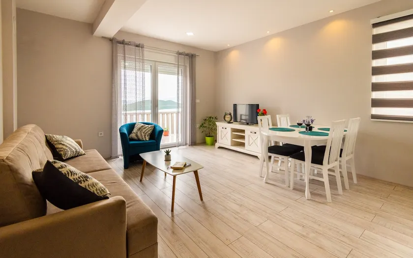 Apartment Marianne, home with a spectacular view - Image 1