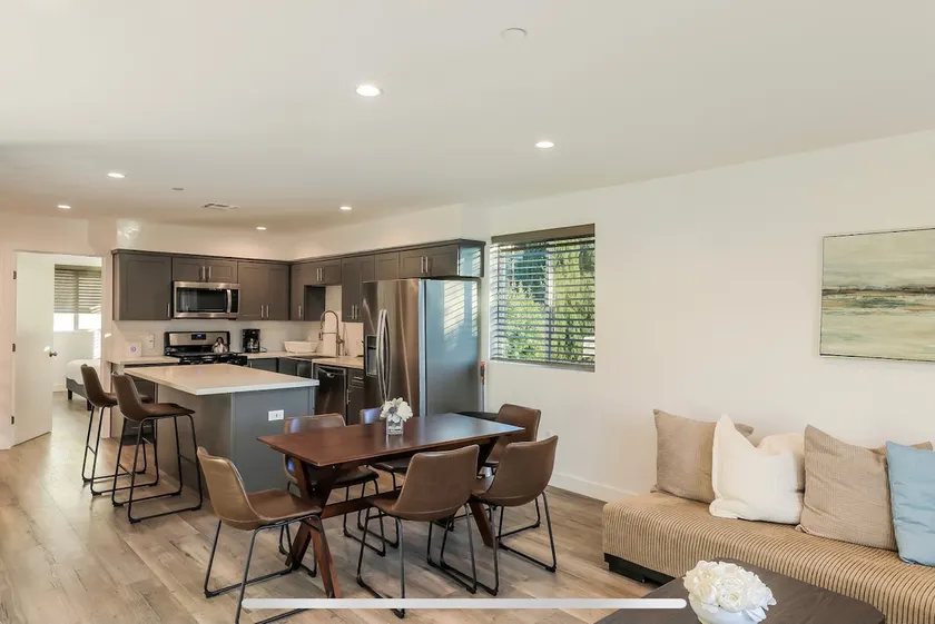 4 BR LA/Eagle Rock Duplex (Right Unit) - Image 1