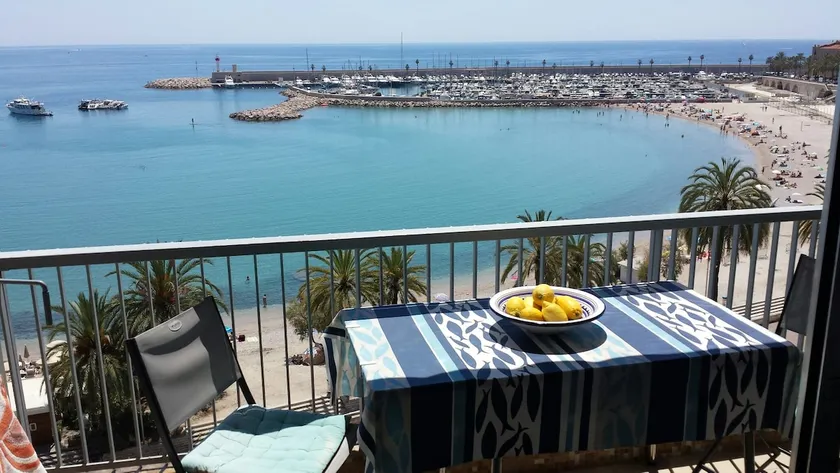 MENTON Beach front / Oceanfront - Image 1