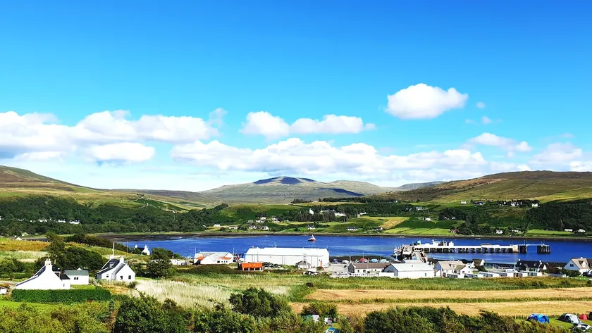 Uig Chalets Idrigill Hill Chalet - Image 1
