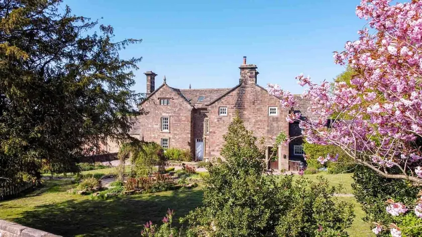 Historic Manor for 20 guests - Image 1