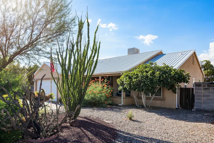 Home near Red Hawk Golf - Image 1