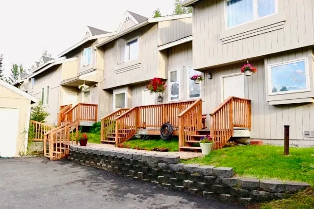 Clean Comfortable South Anchorage Townhouse - Image 1