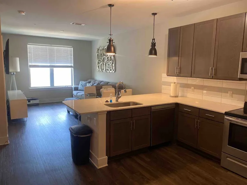 Noda luxury Charlotte - Image 1