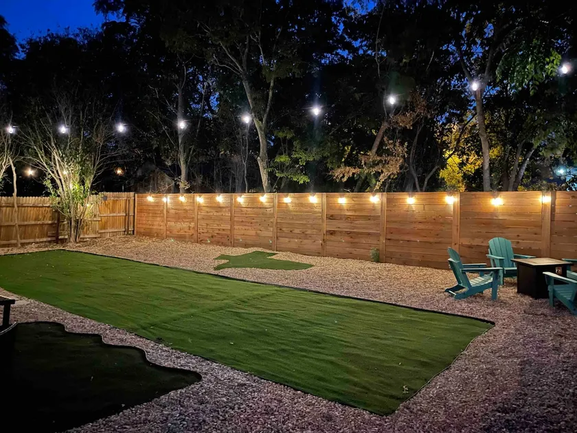 New Home in Lockhart with a Groovy Lounge - Image 1