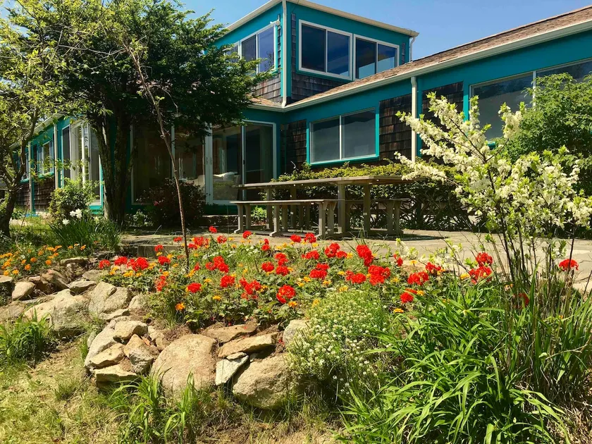 MCM Beach home - RI - Image 1
