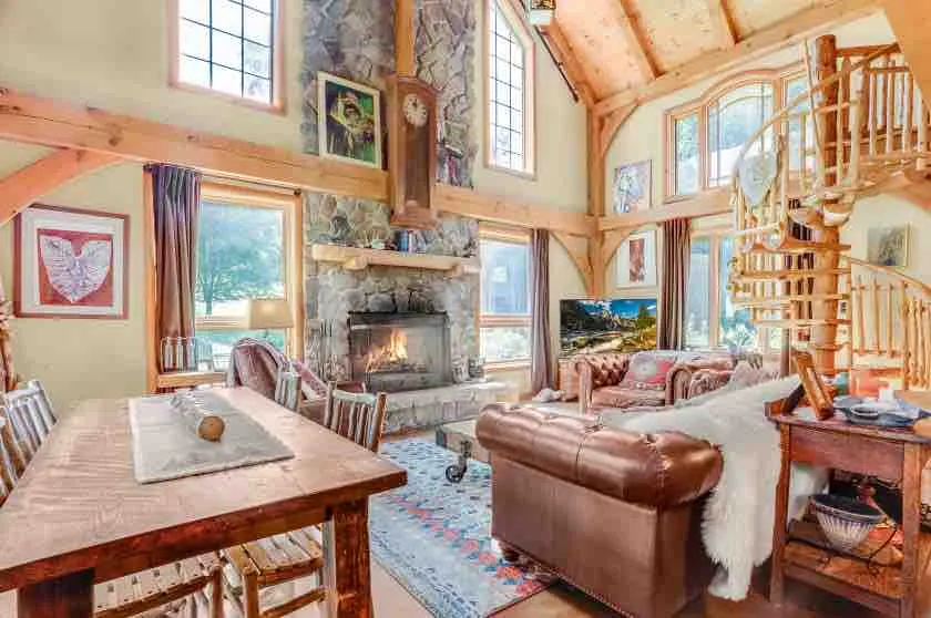 Private&Unique Mountain Retreat /private 35 acres - Image 1