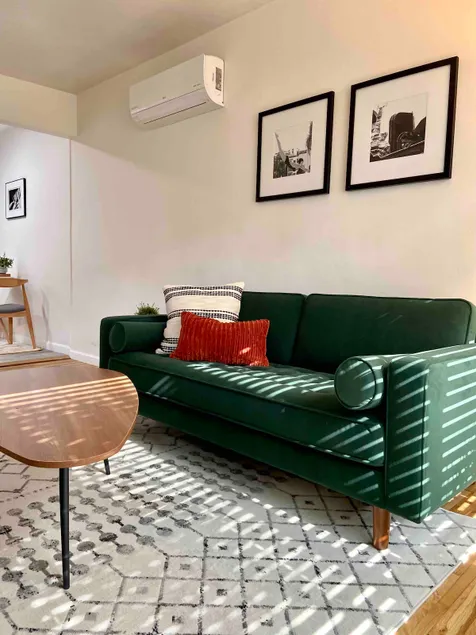 Modern Coastal Apt • 10 Min to LAX & Beach/Laundry - Image 1