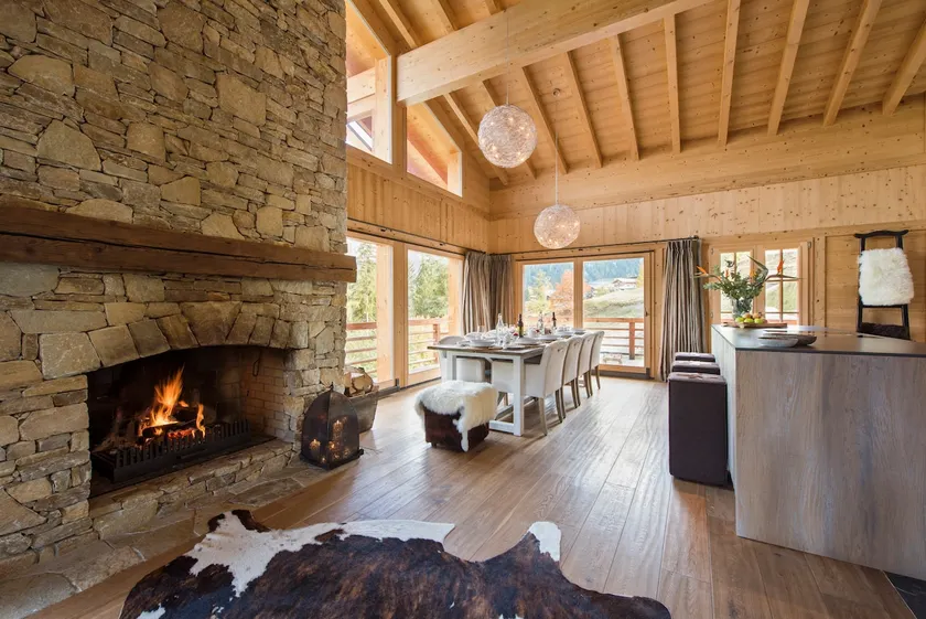 Lujoso chalet cerca del ascensor con sauna y 15% de descuento en skipass - Image 1