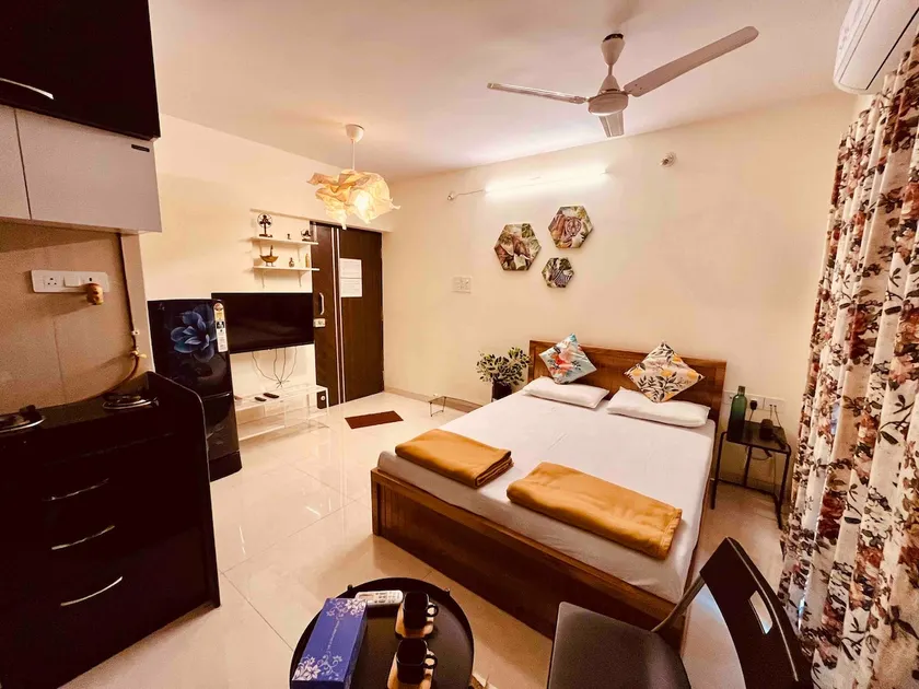 Studio Apartment_with Kichten_attached Bathroom - Image 1