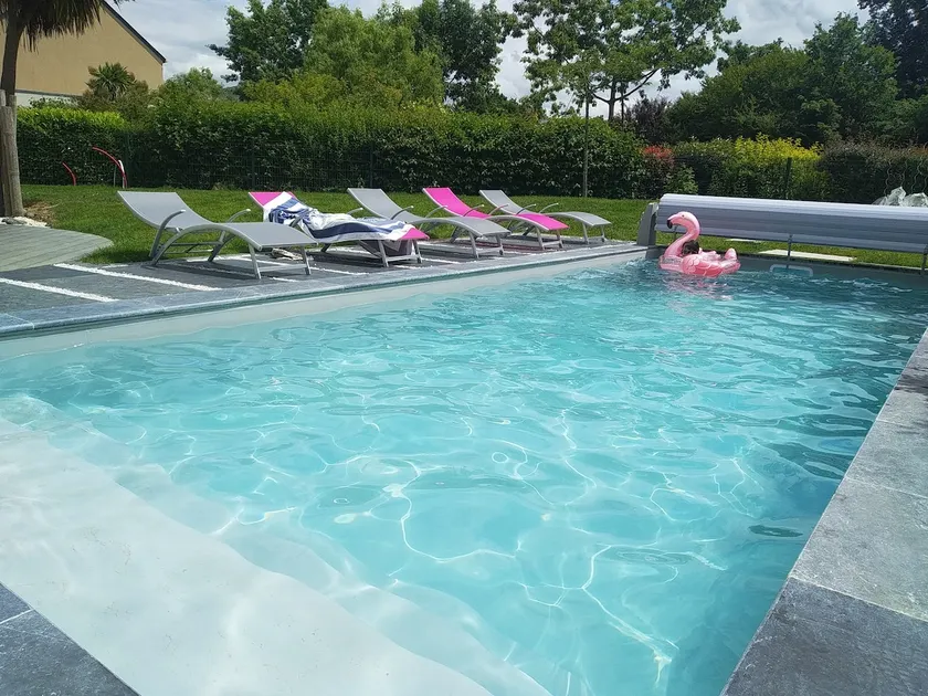 House with heated pool, close to Breton sites - Image 1