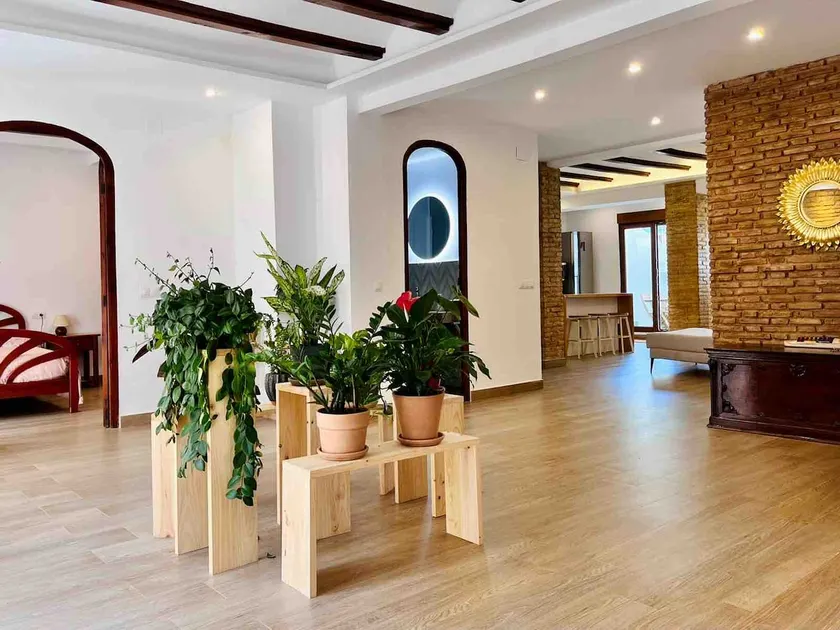 An oasis in the heart of the city - Image 1