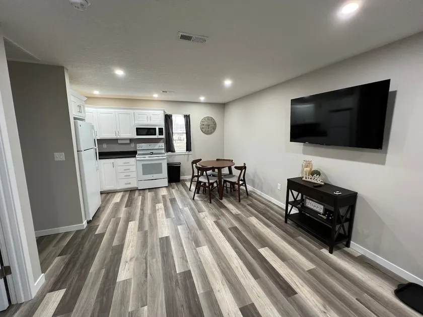 Home In Eddyville - Image 1