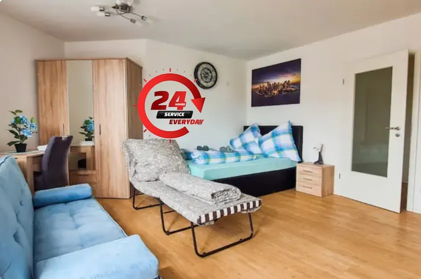 Quiet apartment in the city center. Private parking - Image 1