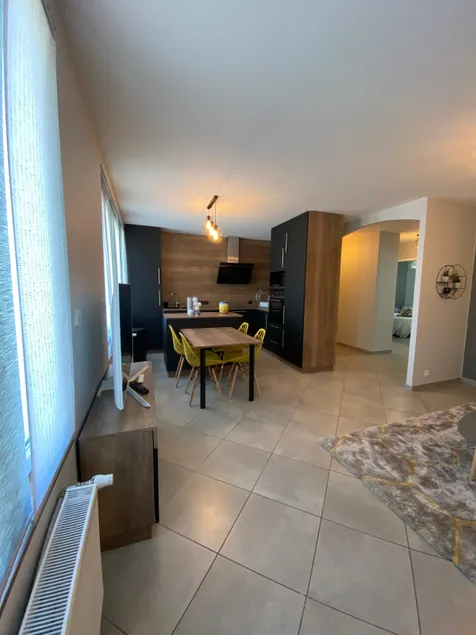 Fully-equipped apartment - Châteaucreux - - Image 1