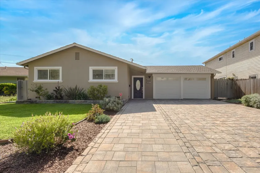 1) 2BR/2BA Guest House near Downtown Mountain View - Image 1