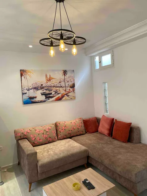 Pearl of the Corniche: Charming 1 Bedroom Apartment - Image 1
