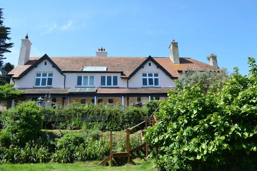 Elegant Edwardian Apartment with patio by Exmoor - Image 1