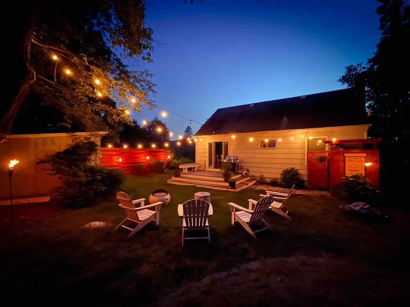 Coastal Vibes 3BR Private Backyard, Outdoor Shower - Image 1
