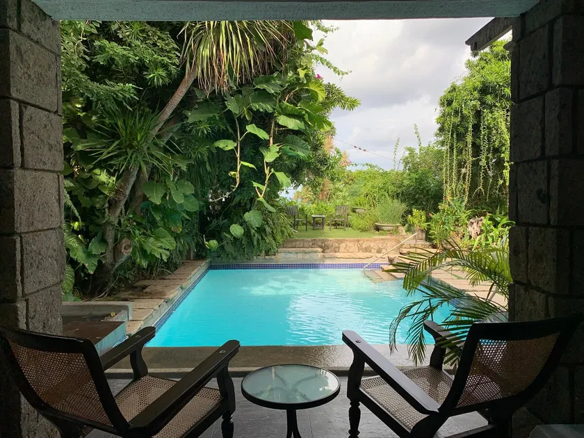 Pansol 111 Beautiful Rest House w Hot Spring Pool - Image 1