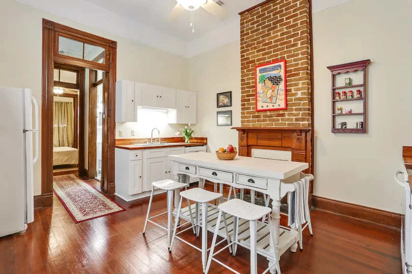 Uptown Spacious Half a Double House - Image 1