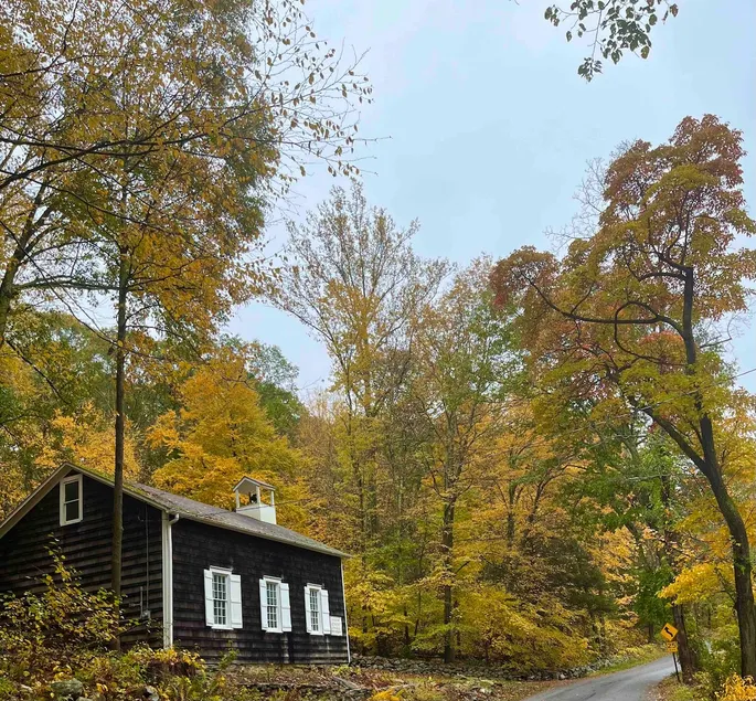 Unique 1845 Artist Retreat near Appalachian Trail - Image 1