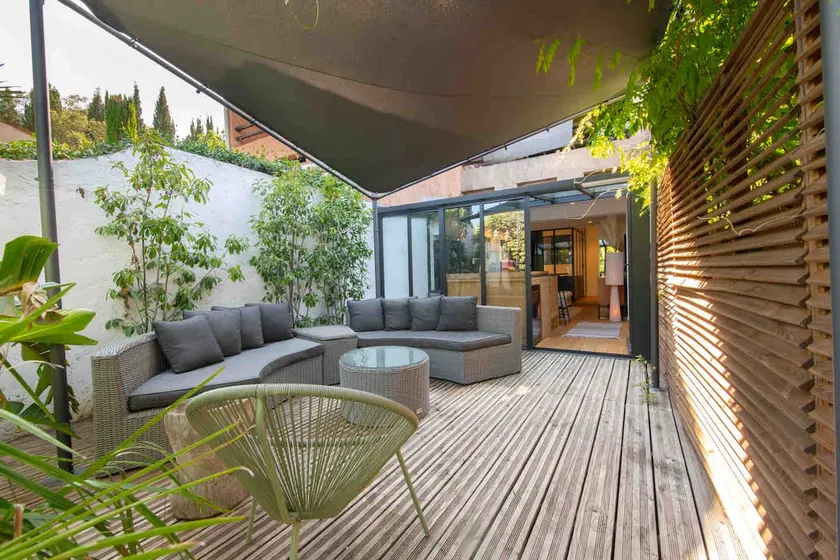 Like a house with a pool, Golfe de St Tropez - Image 1