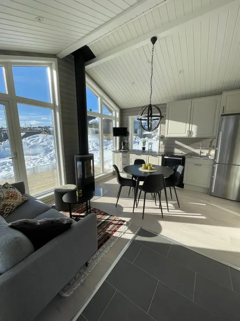 Attefallsstuga in a nice mountain environment - Image 1