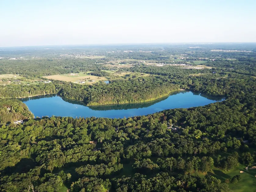 Entire Lower Level walkout on Private lake. - Image 1
