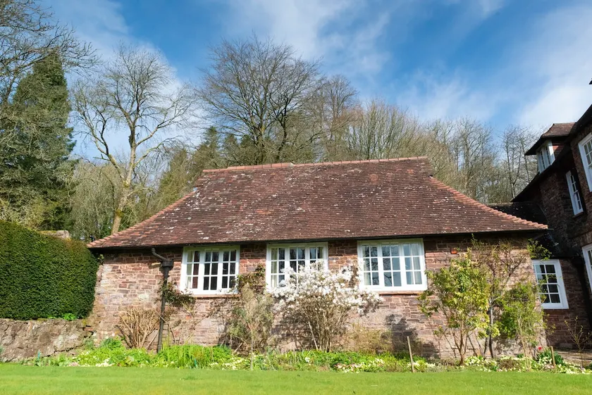 Historic hidden gem, perfect for exploring Exmoor - Image 1