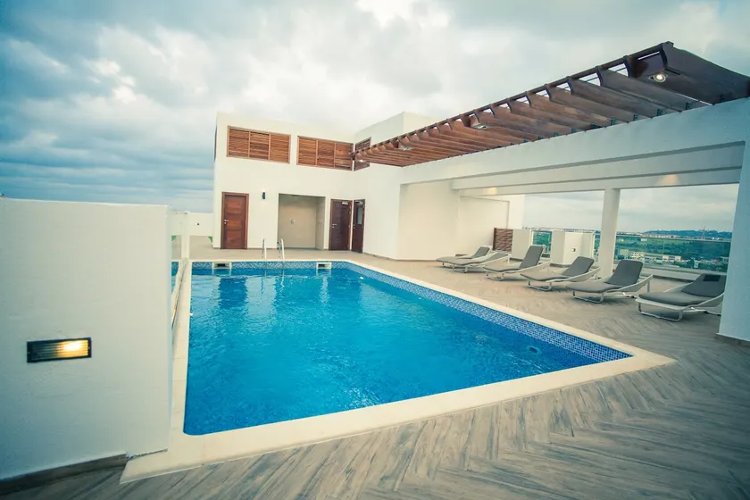 Serviced Studio Apartment with hotel Amenities - Image 1