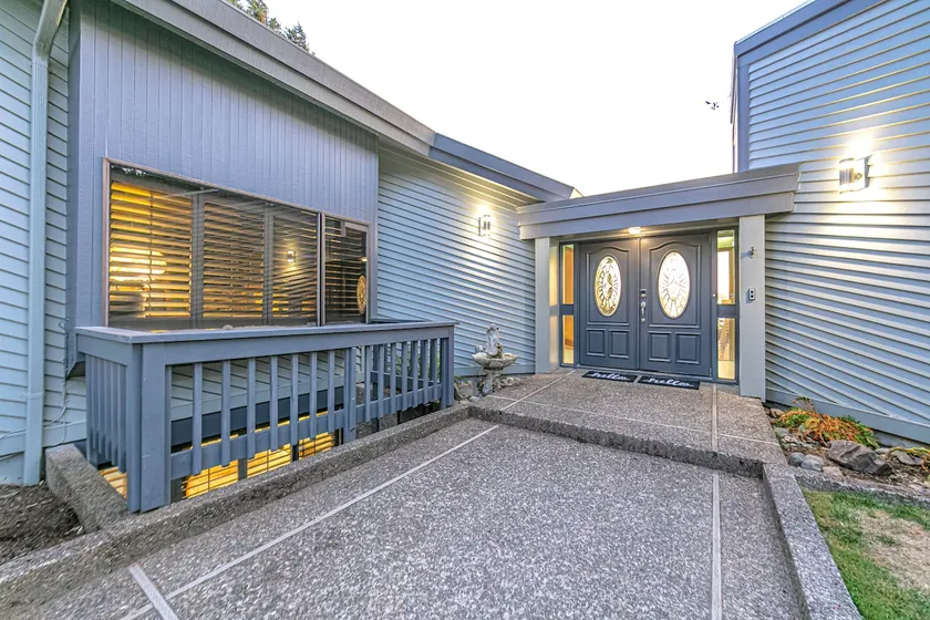 Ocean Front Luksus-bedste udsigt-Privat adgang til stranden - Fantastisk renoveret - Image 1
