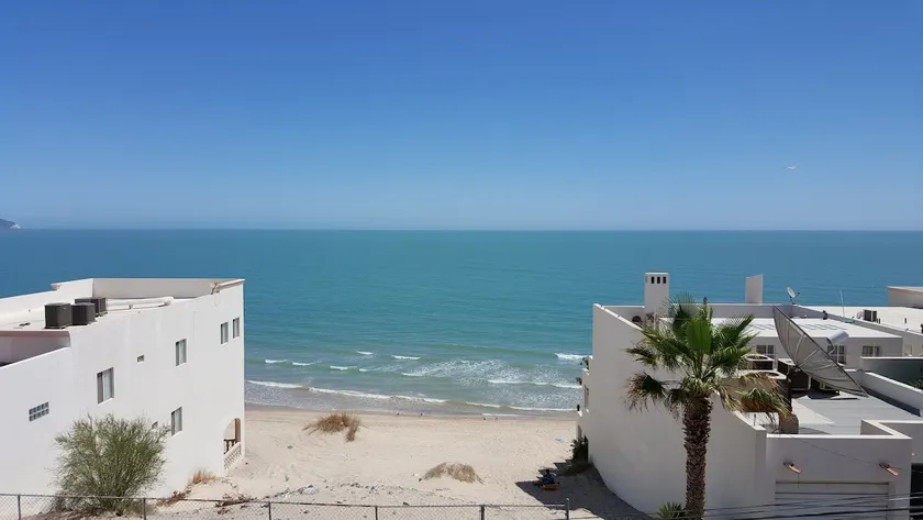 BEACH HOUSE OCEANVIEW-Hi Speed WIFI Rent By Owner - Image 1