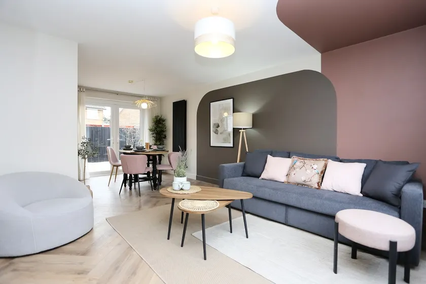 sleeps 7, stylish japandi house - Image 1