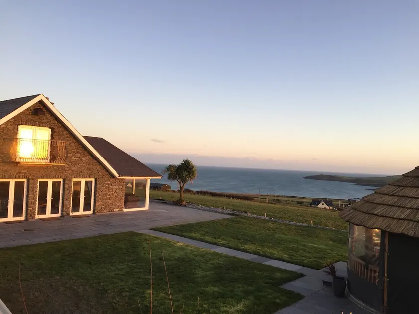 kinsale,Ocean View,sleeps22,6bedroom,kids playroom - Image 1