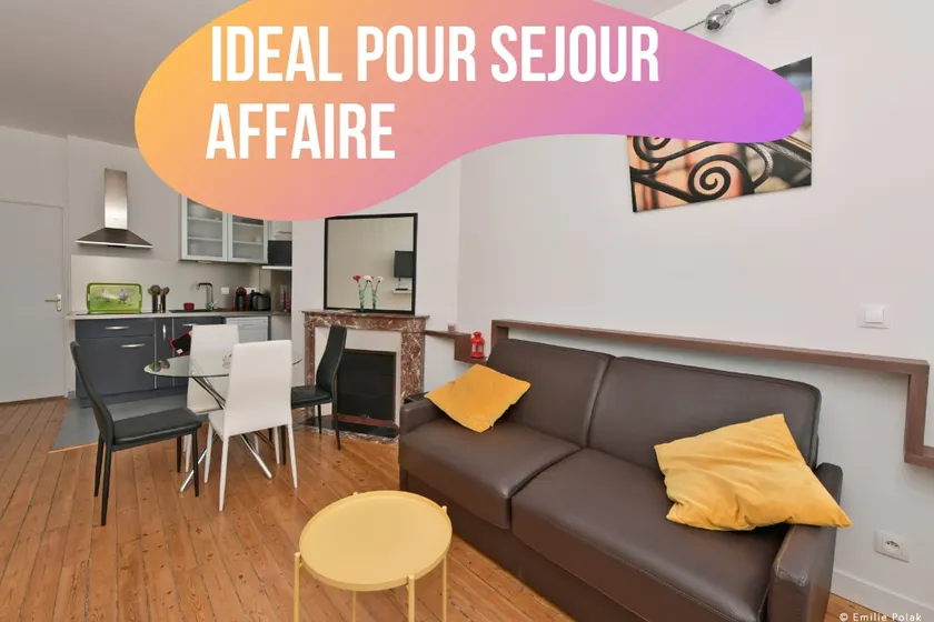 Quiet and Bright Apartment 2 minutes from the City Center - Image 1