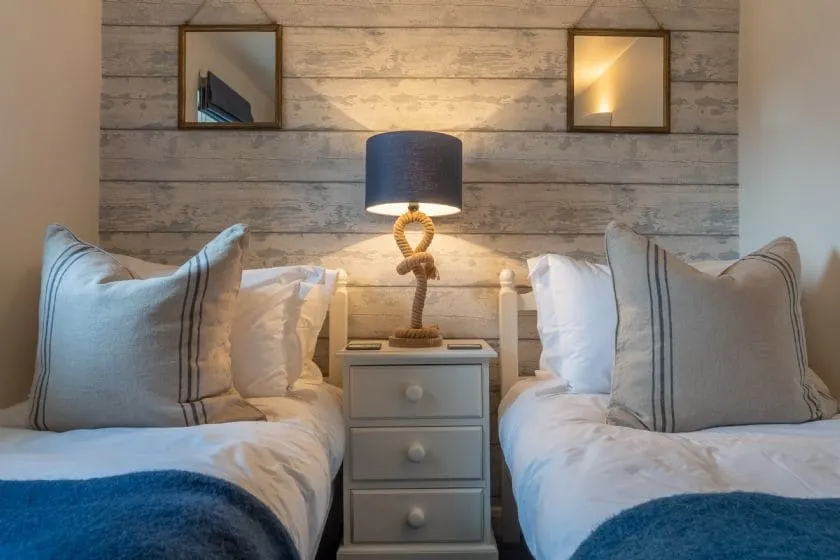 No33 BRACKEN BOUTIQUE COTTAGE - Image 1